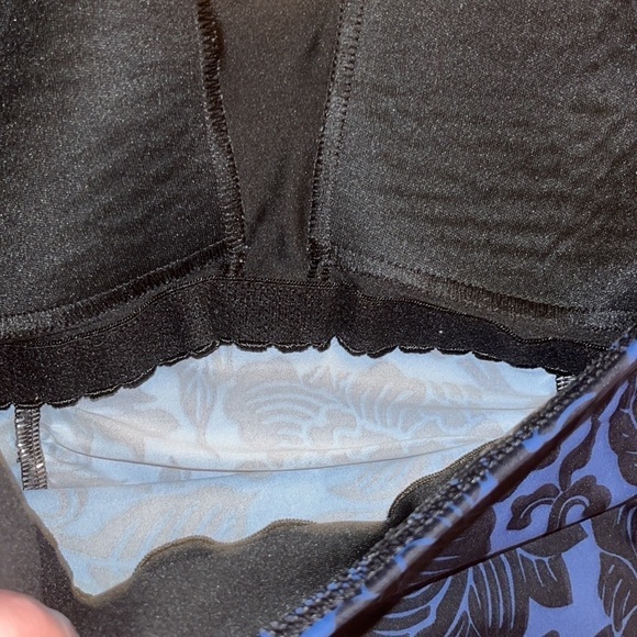 Floral Halter Tankini Top Blue Black Swimsuit Top Ruched Swimwear size 6 - Picture 5 of 5